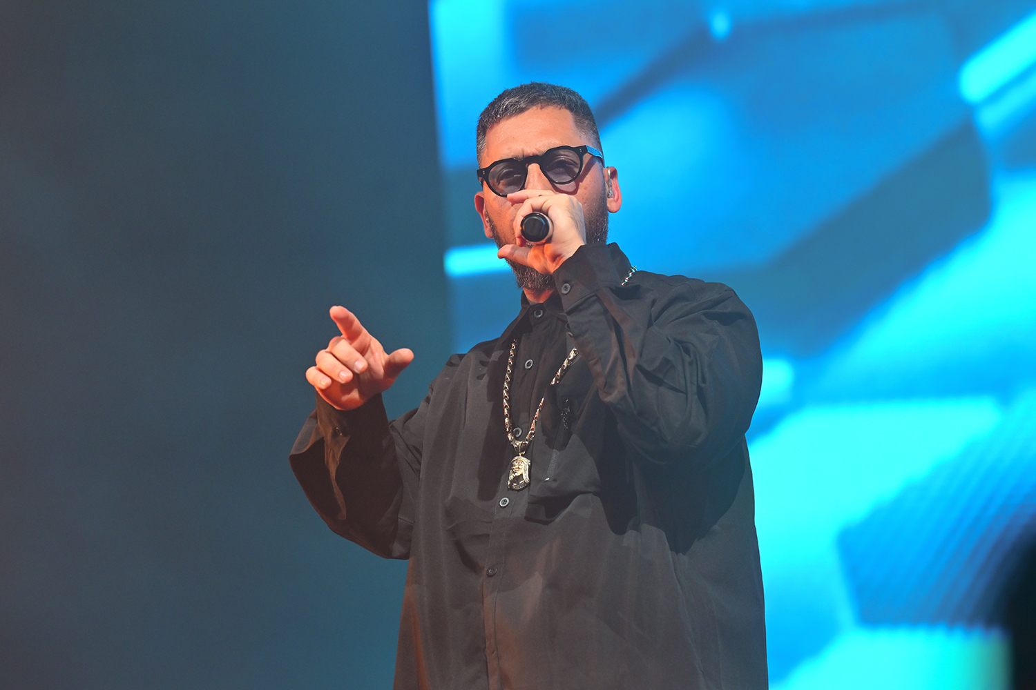 gallery-photo