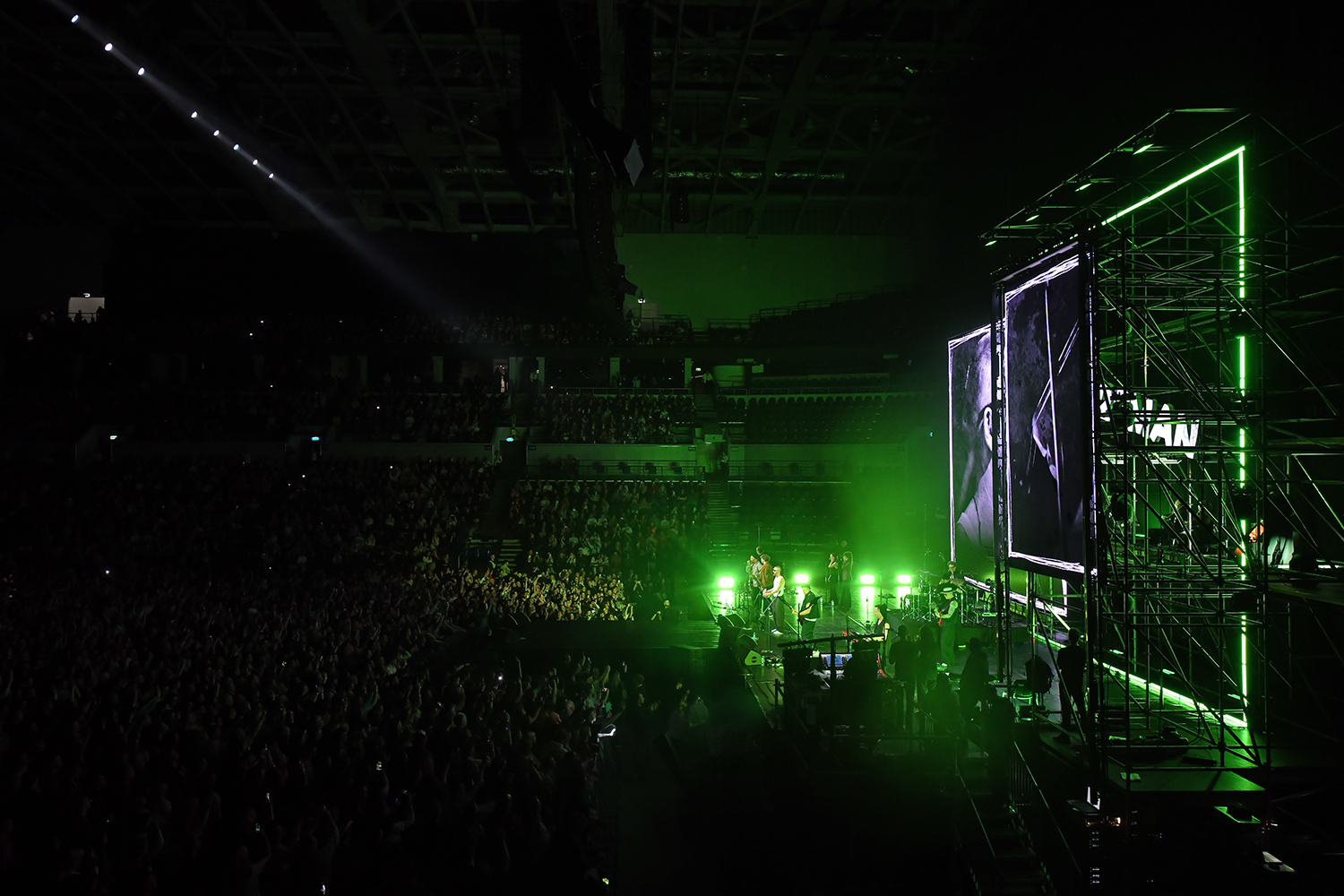 gallery-photo