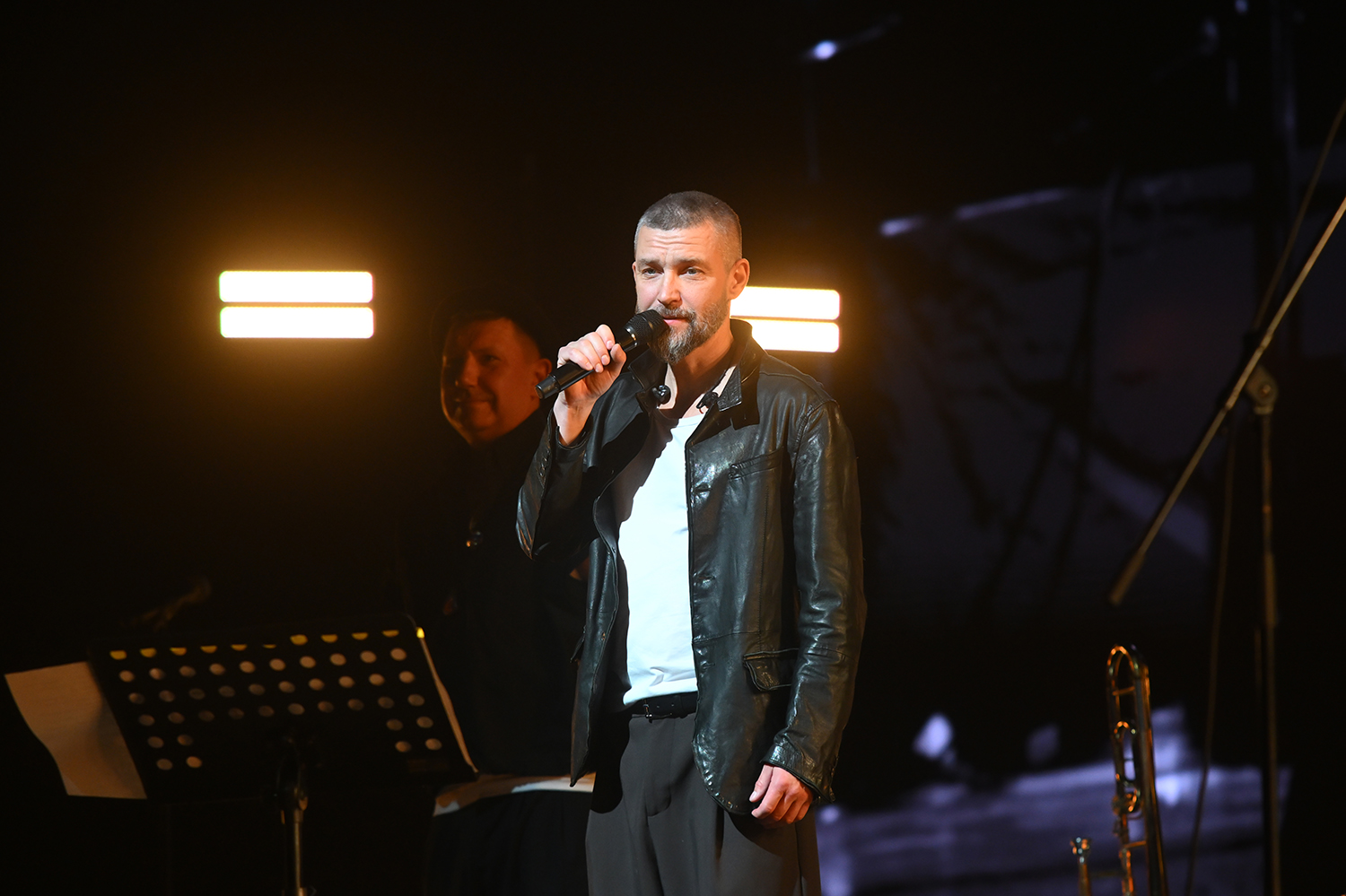 gallery-photo