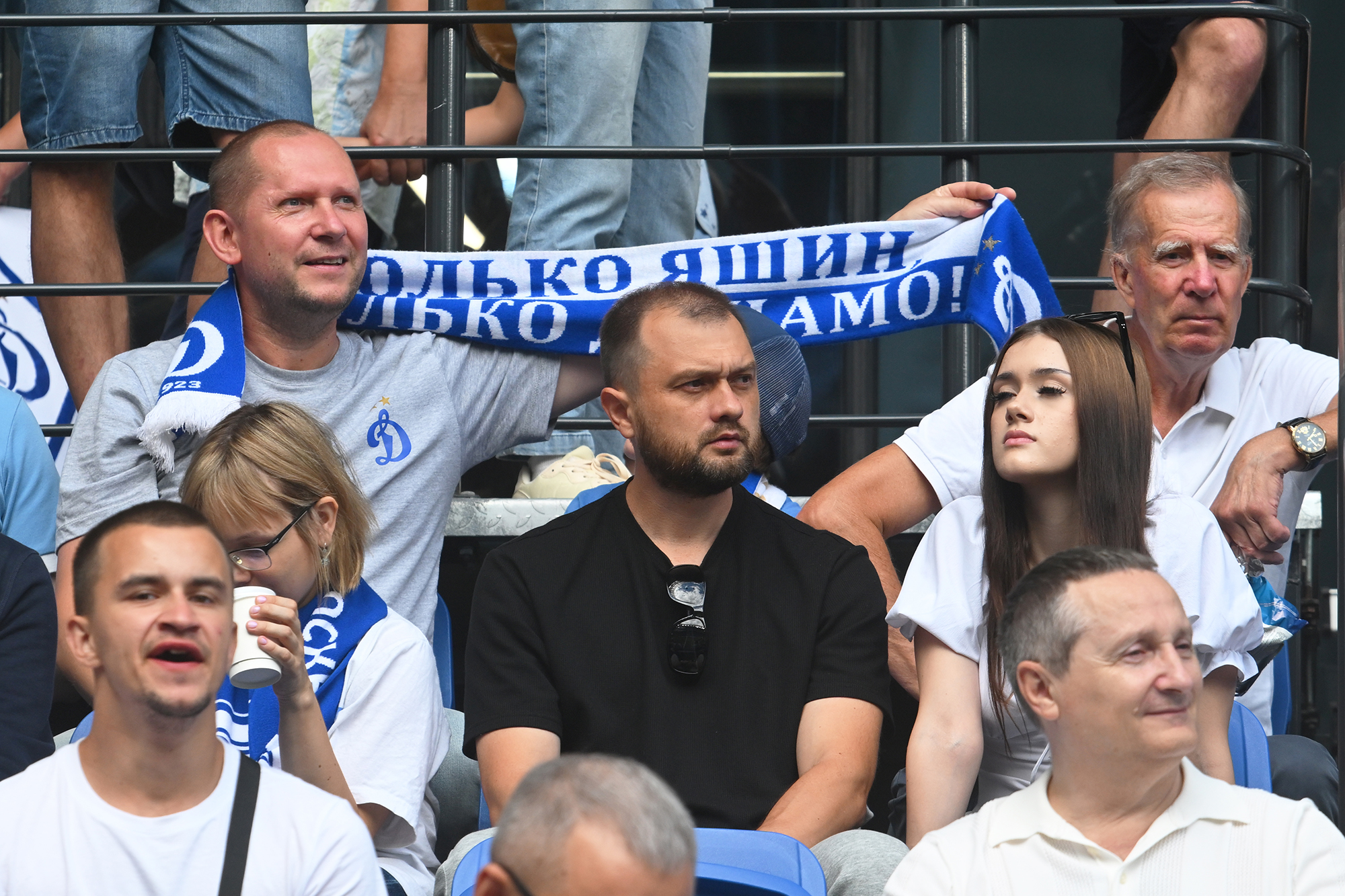 gallery-photo