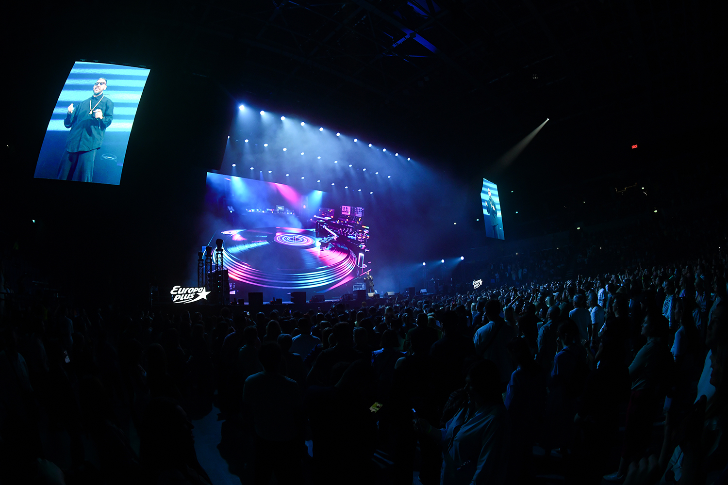 gallery-photo