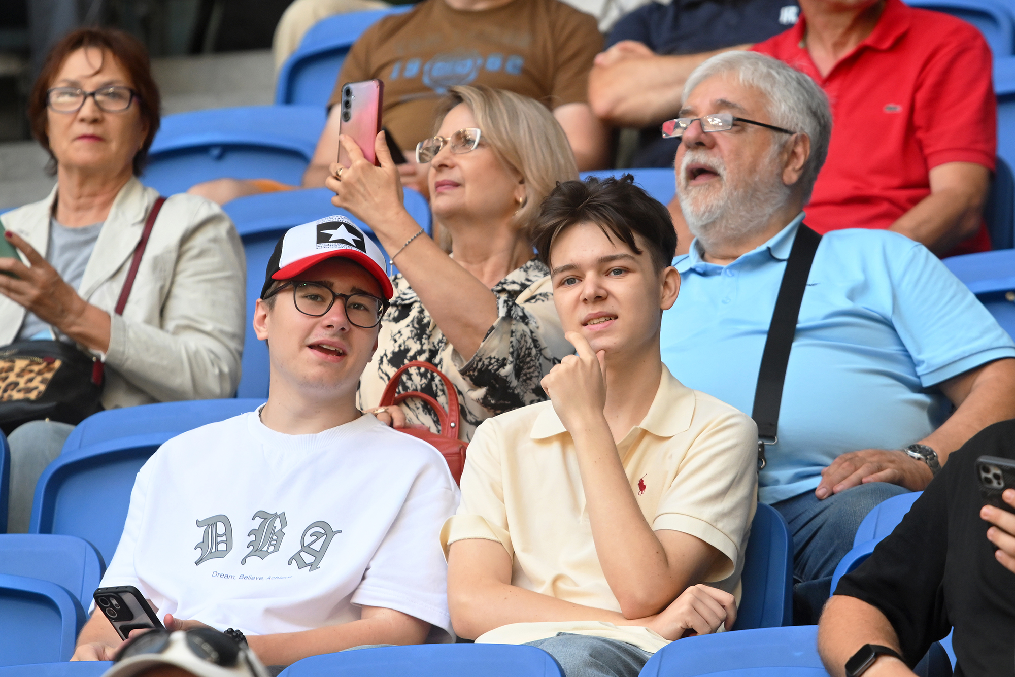 gallery-photo